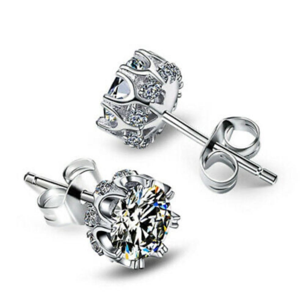 New 925 Sterling silver Stud Diamond Earrings